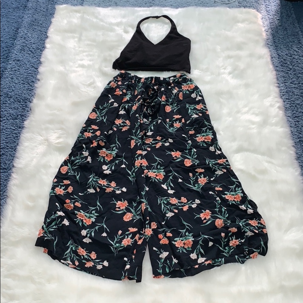 American Eagle Floral Wide Leg Pants